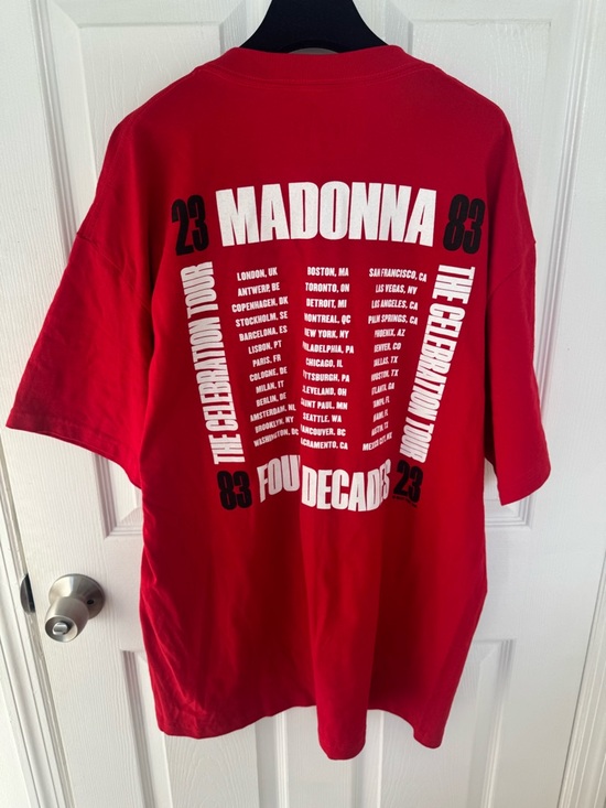 Madonna Other - Original MADONNA The Celebration Tour Red Graphic Logo Tee (XL) Unisex